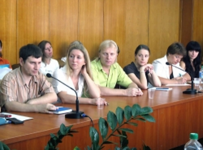 Юрий Чмырь провел встречу с лидерами молодежного движения Сумщины