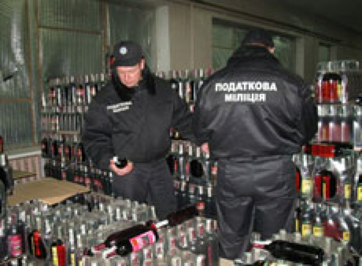В центре Ромнов незаконно торговали алкоголем и сигаретами