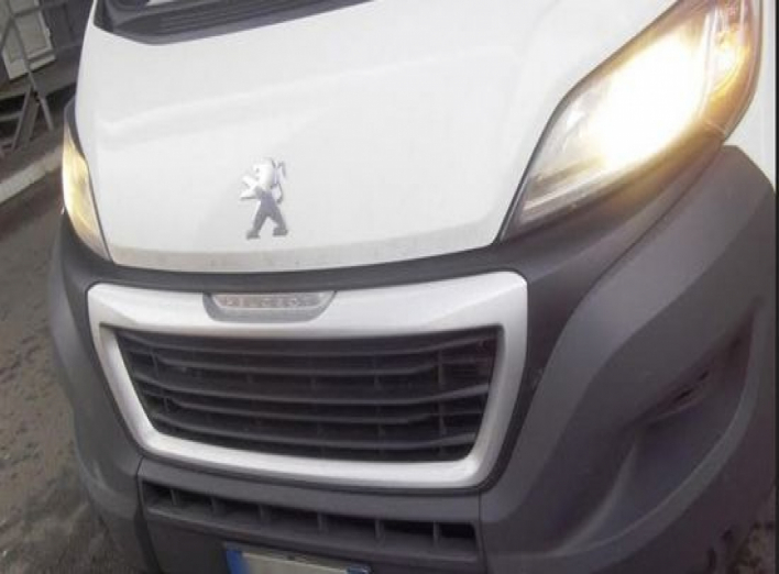 Сумские пограничники обнаружили Peugeot, который был похищен в Италии (+фото)