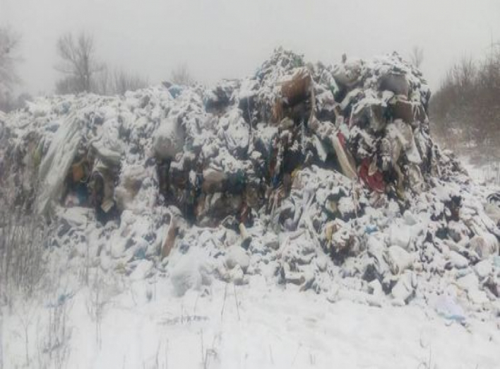 На Сумщине обнаружена свалка львовского мусора  (+фото)