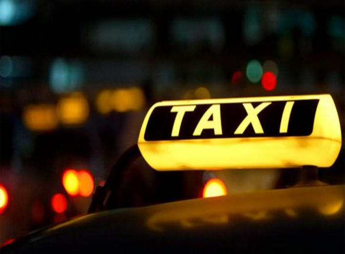 В Сумах двое иностранцев избили таксиста (+фото)