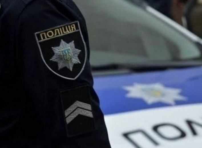 Поліцейські встановлюють особи аферистів, які збагатилися за рахунок жителів Сумщини майже на 60 000 гривень фото