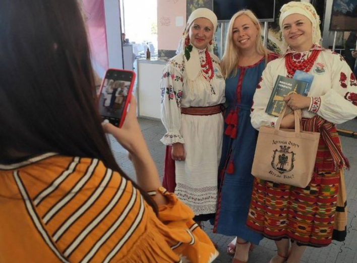 Представники Сум взяли участь у фестивалі «Мандруй Україною» фото