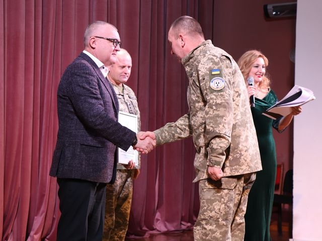 У Сумах відбулися урочистості з нагоди Дня територіальної оборони України фото У Сумах відбулися урочистості з нагоди Дня територіальної оборони України фото