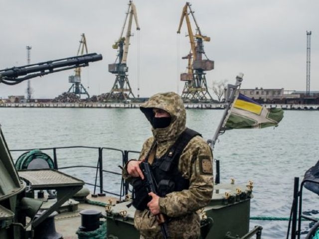 Україна побудує п'ять прикордонних кораблів спільно з Францією фото