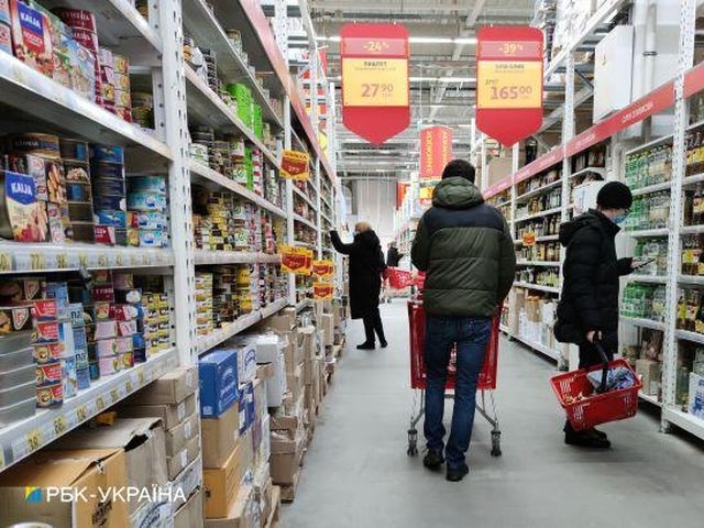 У супермаркетах України більше не буде безкоштовних пакетів
