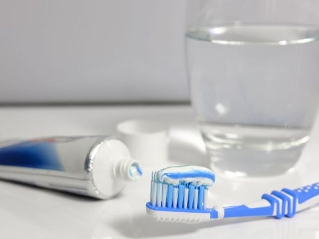 Названа найголовніша небезпека зубної пасти