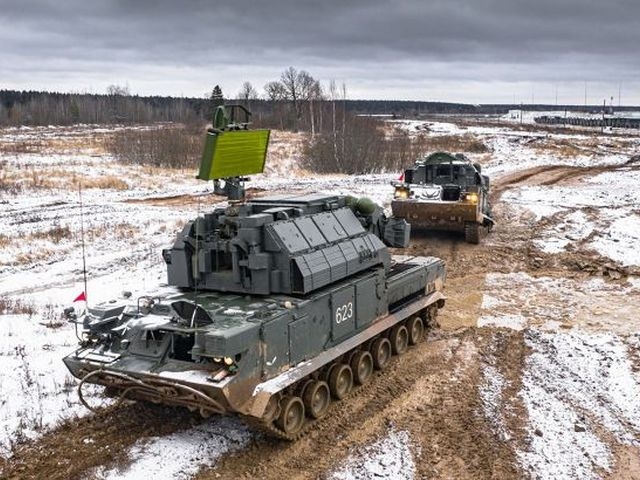 РФ оголосила про виведення частини військ з окупованого Криму
