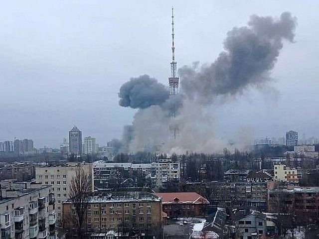 Росія атакувала телевежу у Києві. Тимчасово будуть перебої з каналами фото