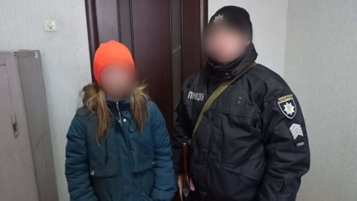 Шосткинські поліцейські розшукали безвісти зниклу дівчину фото
