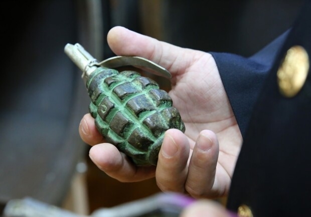 Окупанти кинули гранату в мирних жителів Тростянця, є загиблі фото