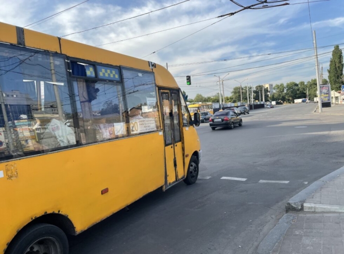 Які маршрутки сьогодні працюють у Сумах фото Які маршрутки сьогодні працюють у Сумах фото
