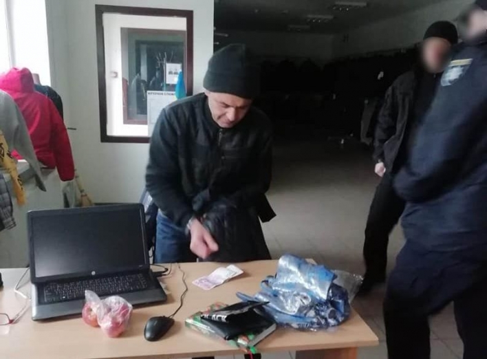 У Шостці поліцейські викрили магазинного крадія фото