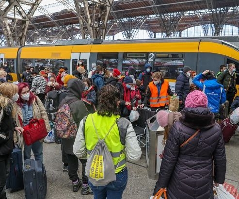 Німеччина підвищить соціальні виплати для українських біженців фото