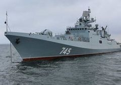 Російський фрегат горить біля острова Зміїний