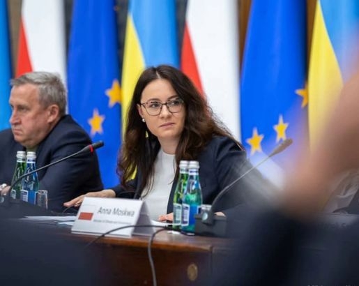 Україна домовилася з Польщею про постачання пального фото