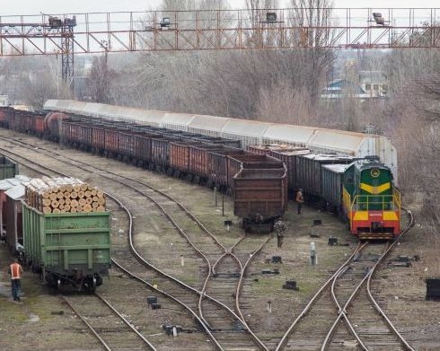 Тарифи на перевезення "Укрзалізницею" зростуть на 70%