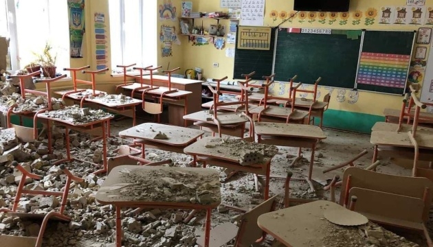 У Сумах - 85 пошкоджених закладів освіти фото