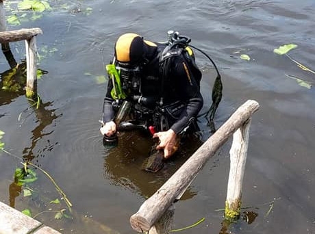 На Сумщині водолази проводили очищення дна Сули фото