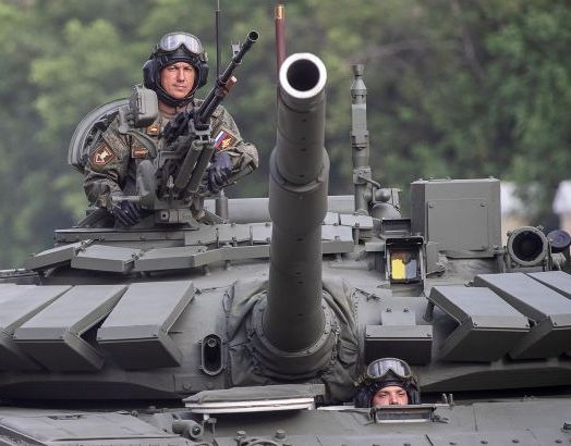 Росія втратила 250 військових та ще 35 танків за добу фото