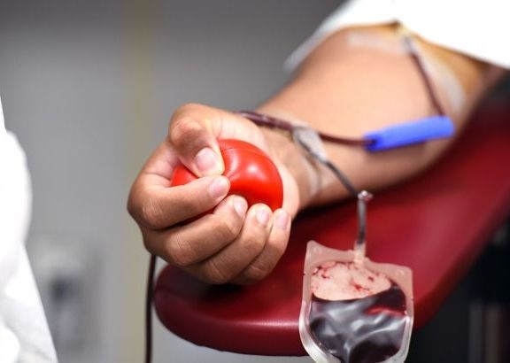 Що чекає організм при здачі крові: це важливо знати перед донорством фото