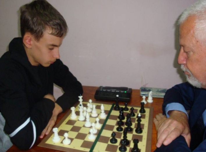 У Сумах провели турнір до Міжнародного дня шахів фото