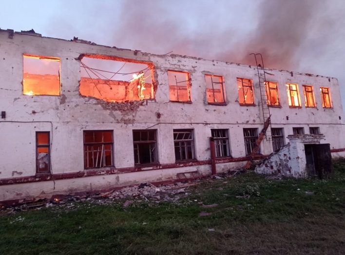 Сьогодні ворог обстріляв 6 громад Сумщини: двоє поранених цивільних фото