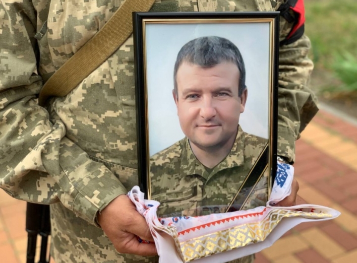У Сумах попрощалися із захисником України 31 серпня фото