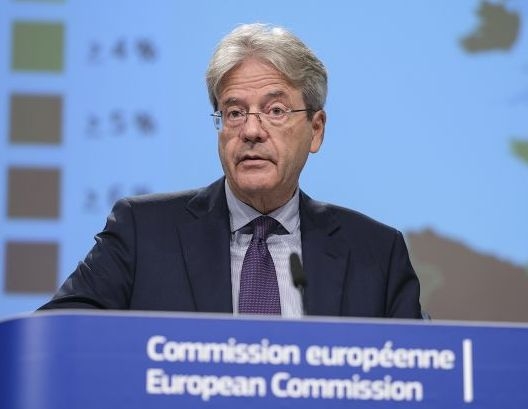 Єврокомісія прагне ввести ліміт цін на російську нафту 