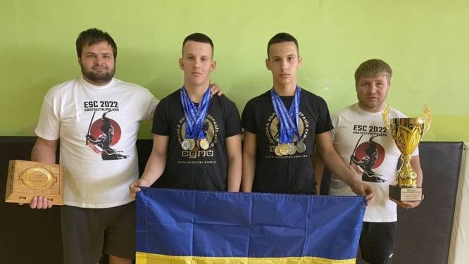 Сумські сумоїсти вибороли медалі чемпіонату Європи фото Сумські сумоїсти вибороли медалі чемпіонату Європи фото
