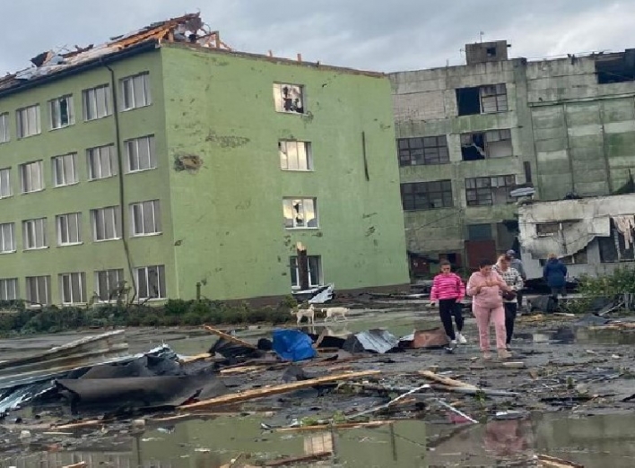 На Сумщині негода наробила лиха: 20 будинків без дахів фото