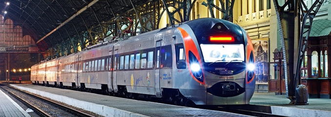 Через негоду затримується потяг "Київ-Суми": усіх обіцяють розвезти по домівках фото