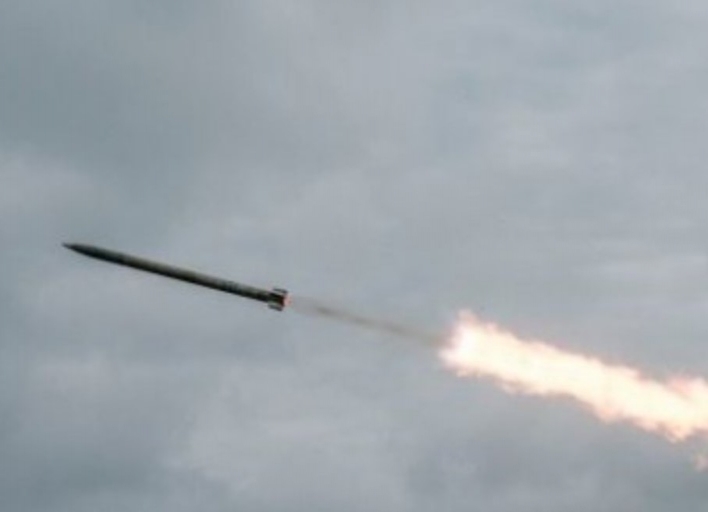 Росіяни вдарили по прикордонню Сумщини ракетами фото