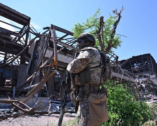 Мінус 430 окупантів та 13 танків: Генштаб розповів про нові втрати РФ