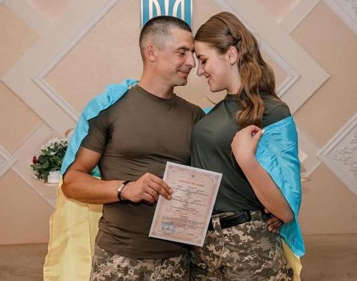 Скільки пар одружились у День захисників і захисниць фото