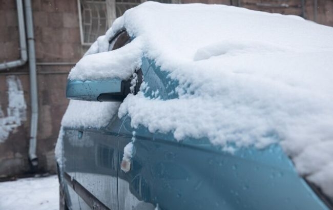 Як правильно зберігати машину взимку, якщо немає гаража фото