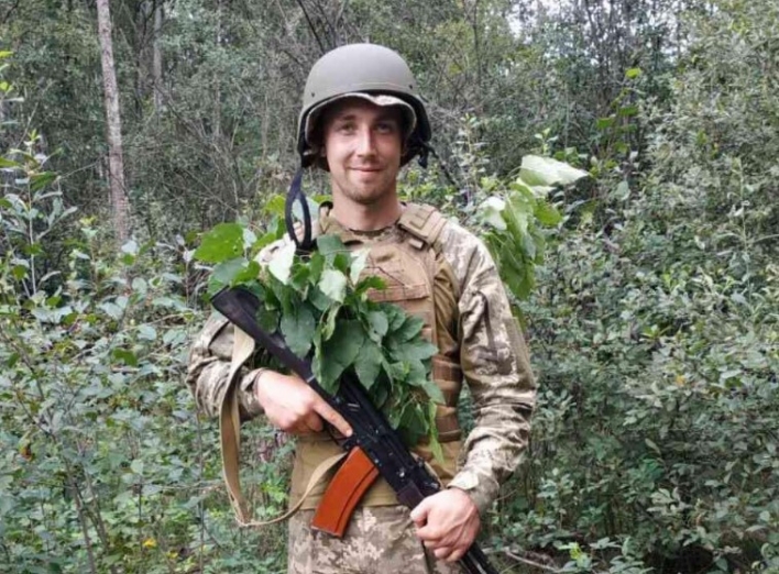 На Луганщині загинув воїн з Тростянецької громади фото
