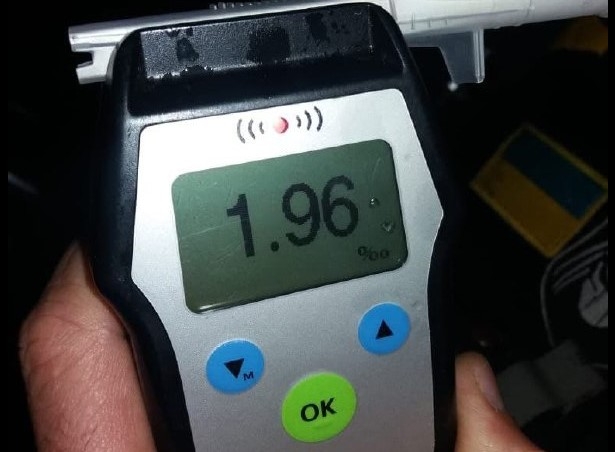 У Сумах п’яний водій вчинив ДТП: патрульні склали 4 адмінматеріали фото