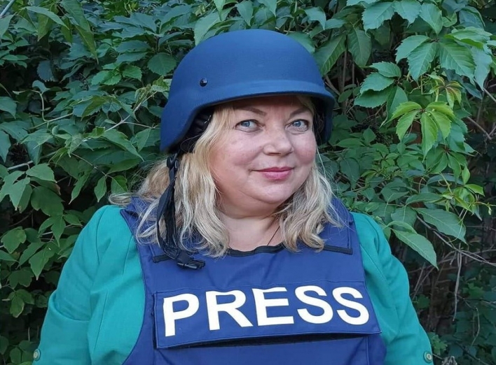 Сумська журналістка опинилася майже в епіцентрі вечірнього удару по Великій Писарівці фото
