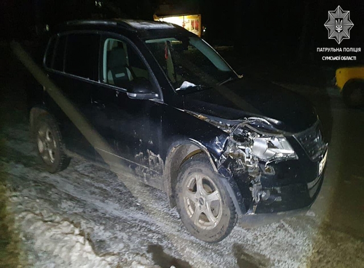 У Сумах п'яна в хлам водійка влаштувала ДТП фото У Сумах п'яна в хлам водійка влаштувала ДТП фото