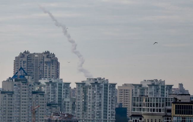 Масований удар по Україні: в Генштабі озвучили кількість випущених ракет фото