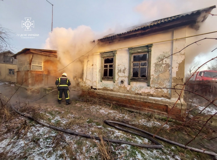 На Сумщині на пожежі в житловому будинку загинув чоловік фото