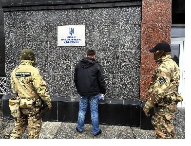 СБУ затримала російського агента, який намагався влаштуватися до Сумської ОВА фото