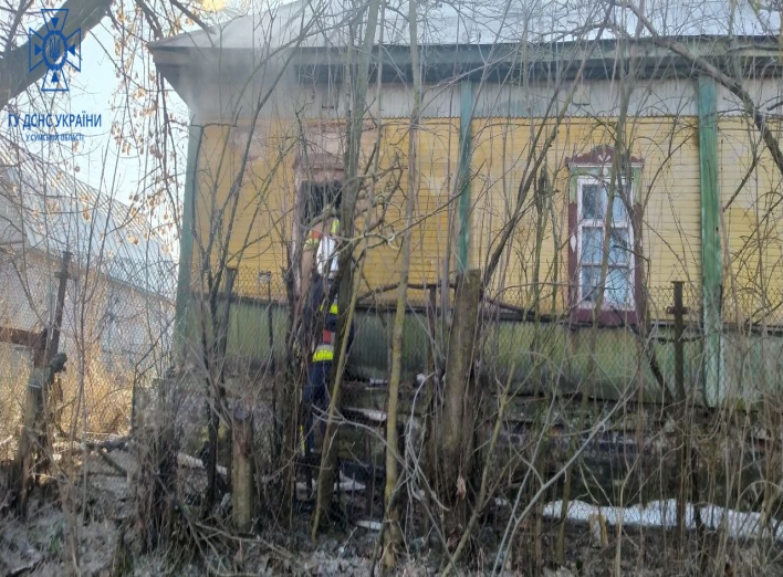 На Сумщині на пожежі загинула пенсіонерка фото