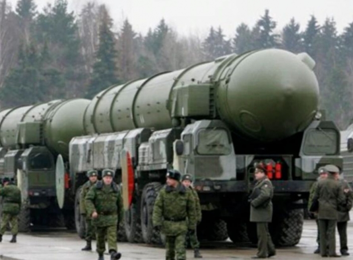 Японія серйозно стурбована загрозою застосування ядерної зброї з боку РФ фото
