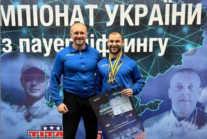 Глухівський силач виграв “срібло” чемпіонату України фото