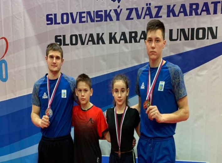 Сумські спортсмени вибороли медалі на турнірі з карате у Словаччині фото