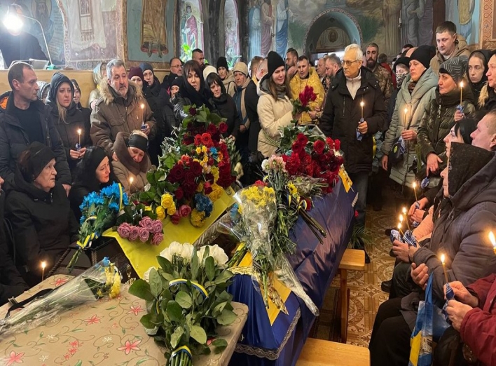 У Сумах поховали Володимира Куриленка та Єгора Харченка, які загинули на війні фото