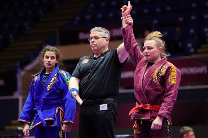 Сум’янка виграла чемпіонат Європи з греплінгу фото