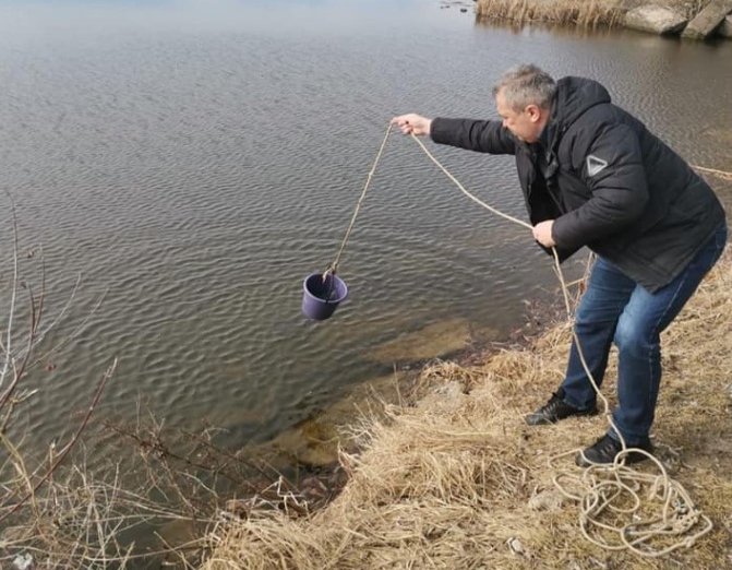 У Сумах проаналізували якість води у річках та озерах фото